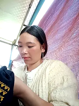 Snapshot of Salyk5 chatting on March 28, 5:51 am Salyk5 online show from March 28, 5:51 am