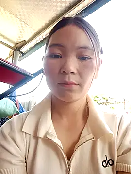 Snapshot of Salyk5 chatting on March 31, 6:36 am Salyk5 online show from March 31, 6:36 am