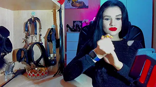 KristiTopxx online show from October 22, 8:30 pm