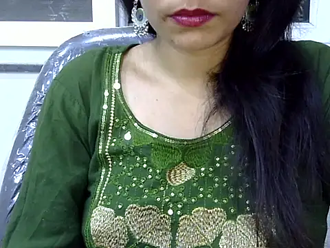 Neha Sharma2 online show from May 7, 2:33 pm