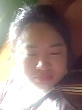 Snapshot of Meo-catwet chatting on April 15, 5:25 am Meo-catwet online show from April 15, 5:25 am