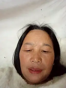 heesuu11 online show from April 30, 9:41 pm