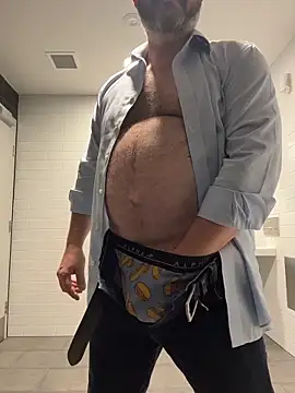 chubbylittlesecret online show from May 13, 3:04 am