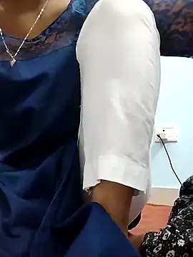 Snapshot of Karishma_88 chatting on March 3, 5:02 am Karishma 88 online show from March 3, 5:02 am