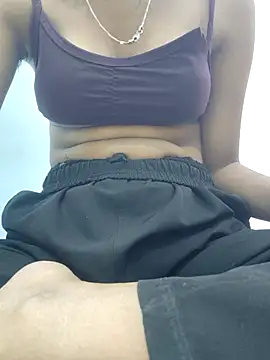 Snapshot of Karishma_88 chatting on April 2, 5:16 am Karishma 88 online show from April 2, 5:16 am