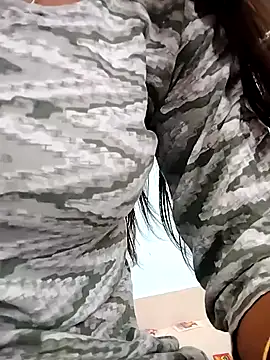 Snapshot of Karishma_88 chatting on April 6, 6:14 am Karishma 88 online show from April 6, 6:14 am