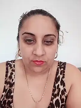 Snapshot of I_amXenox chatting on March 9, 8:18 am I amXenox online show from March 9, 8:18 am