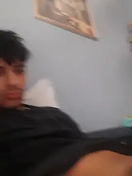 Snapshot of ilcazzone32 chatting on March 21, 8:19 am ilcazzone32 online show from March 21, 8:19 am