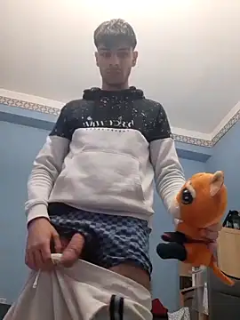 Snapshot of ilcazzone32 chatting on March 22, 10:02 pm ilcazzone32 online show from March 22, 10:02 pm