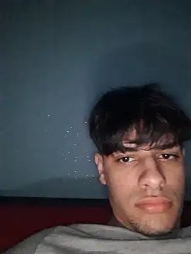 Snapshot of ilcazzone32 chatting on April 13, 9:31 pm ilcazzone32 online show from April 13, 9:31 pm