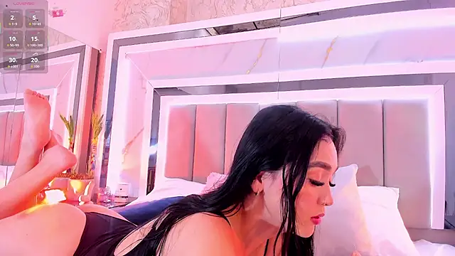 Snapshot of Samantha-Pardo chatting on March 13, 4:35 pm Samantha-Pardo online show from March 13, 4:35 pm