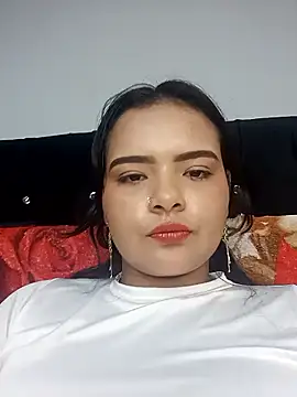 Snapshot of Emily_Rouse23 chatting on March 5, 10:50 pm Emily Rouse23 online show from March 5, 10:50 pm