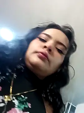 Snapshot of Emily_Rouse23 chatting on March 27, 2:17 am Emily Rouse23 online show from March 27, 2:17 am