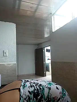 Snapshot of Emily_Rouse23 chatting on March 29, 7:25 pm Emily Rouse23 online show from March 29, 7:25 pm