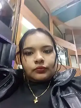 Emily Rouse23 online show from May 14, 11:44 pm
