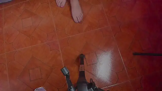 Snapshot of Isaac_Grey chatting on April 2, 7:11 pm Isaac Grey online show from April 2, 7:11 pm