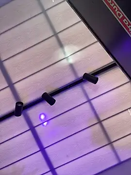 Snapshot of aurora_ec chatting on March 30, 3:02 pm aurora ec online show from March 30, 3:02 pm