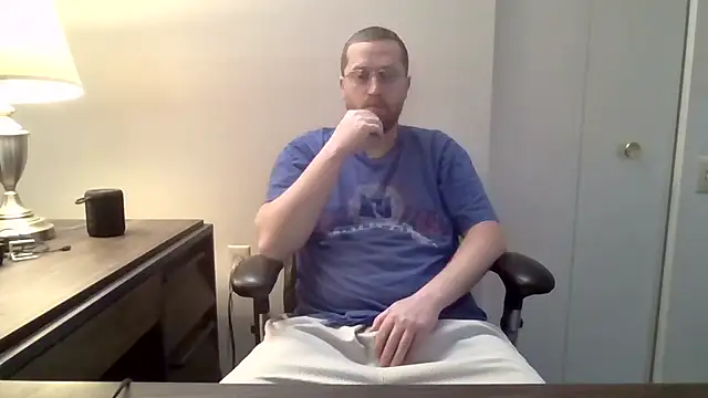 tytheexhibionist online show from March 18, 3:04 pm