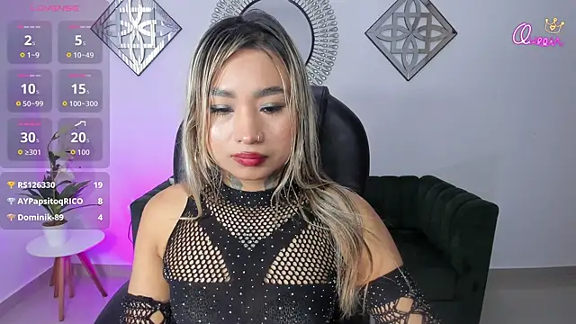 mystic nova  online show from April 28, 11:48 am