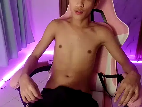 Snapshot of burger_kingxxx chatting on March 21, 5:38 pm burger kingxxx online show from March 21, 5:38 pm