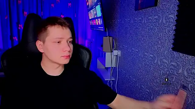 Snapshot of Karl_Night_ chatting on February 28, 5:36 pm Karl Night online show from February 28, 5:36 pm