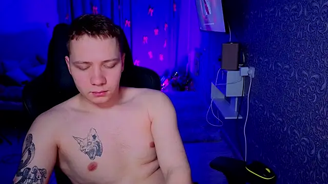 Snapshot of Karl_Night_ chatting on March 10, 5:18 pm Karl Night online show from March 10, 5:18 pm