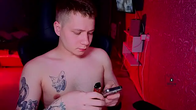 Snapshot of Karl_Night_ chatting on March 30, 8:54 pm Karl Night online show from March 30, 8:54 pm