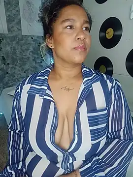 medusafox  online show from June 24, 4:55 am