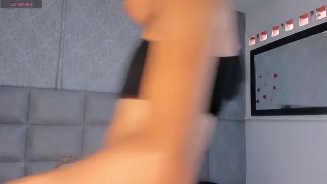 Snapshot of Miia03 chatting on March 16, 11:36 am Miia03 online show from March 16, 11:36 am