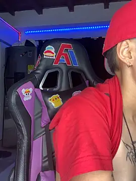 Snapshot of MIKEFONSE- chatting on February 27, 5:51 am MIKEFONSE- online show from February 27, 5:51 am