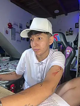 Snapshot of MIKEFONSE- chatting on March 24, 7:52 pm MIKEFONSE- online show from March 24, 7:52 pm