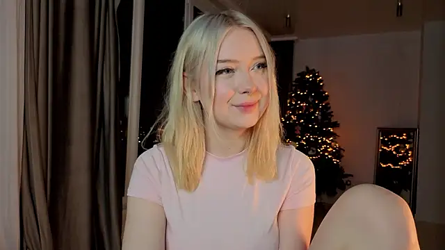 ChristinBland online show from February 27, 7:47 pm