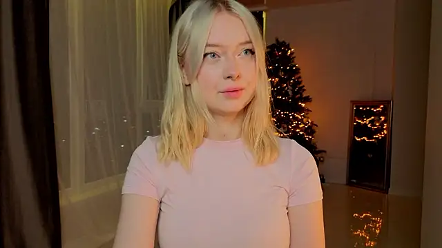 ChristinBland online show from February 28, 8:21 pm