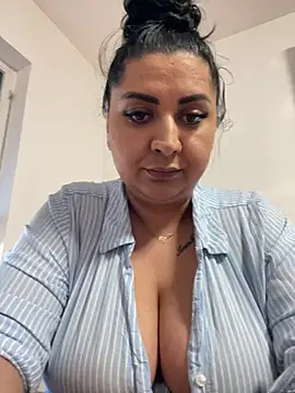 Snapshot of biakalifa69 chatting on March 12, 12:55 pm biakalifa69 online show from March 12, 12:55 pm