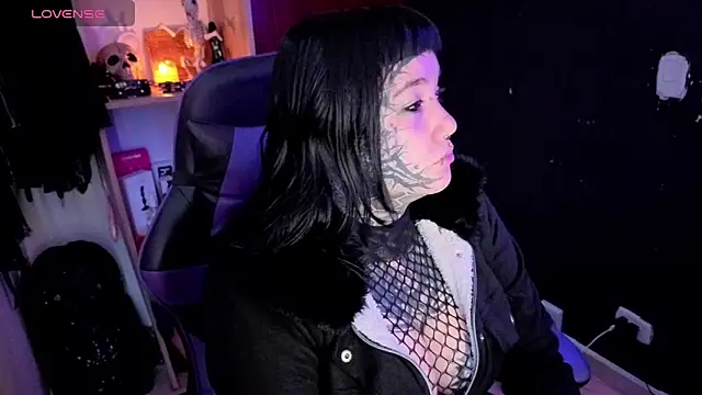 Snapshot of aradia_66 chatting on March 24, 3:00 am aradia 66 online show from March 24, 3:00 am