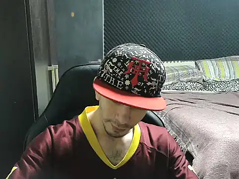 highonbwc online show from June 25, 2:32 pm