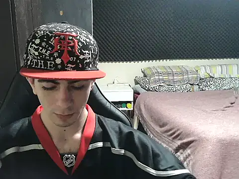 highonbwc online show from June 28, 1:11 am