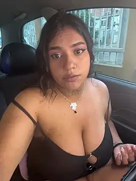 Snapshot of Nahomy_firee chatting on March 23, 7:07 pm Nahomy firee online show from March 23, 7:07 pm