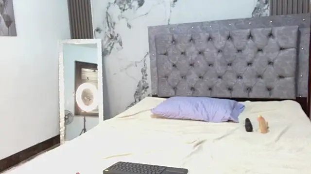 Snapshot of Kata_harrington chatting on March 21, 7:39 pm Kata harrington online show from March 21, 7:39 pm