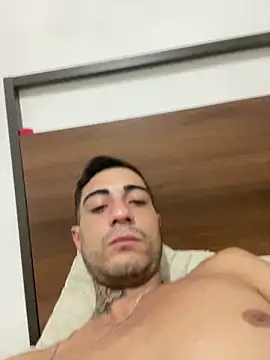 Snapshot of guimoooca chatting on March 14, 10:26 pm guimoooca online show from March 14, 10:26 pm