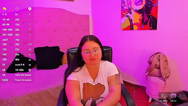 Snapshot of sienna_cavalli chatting on March 7, 12:57 pm sienna cavalli online show from March 7, 12:57 pm