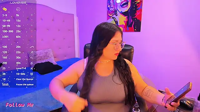 Snapshot of sienna_cavalli chatting on March 31, 12:49 pm sienna cavalli online show from March 31, 12:49 pm