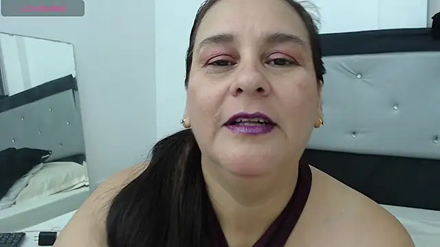Sharlot curvy online show from May 8, 8:36 pm