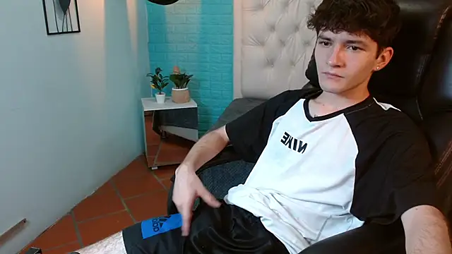 trevor mob online show from May 14, 4:08 am