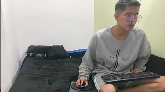 Snapshot of ScorpionDark11 chatting on March 12, 9:37 am ScorpionDark11 online show from March 12, 9:37 am