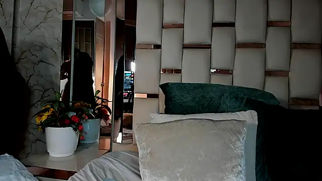 dulce lyraa1 online show from March 15, 8:04 pm