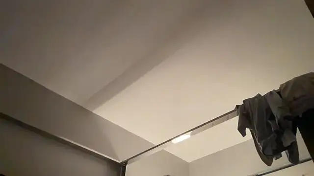 Snapshot of coookieandcream chatting on March 23, 6:28 am coookieandcream online show from March 23, 6:28 am