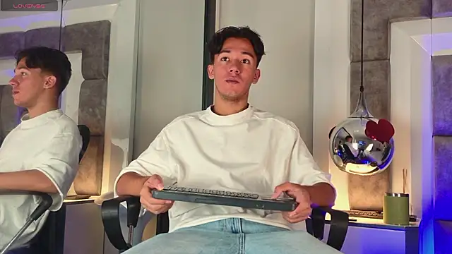 Austin Reedss online show from March 23, 1:15 pm