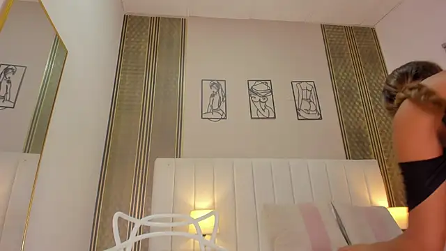 Snapshot of sheila_x chatting on March 4, 6:47 pm sheila x online show from March 4, 6:47 pm