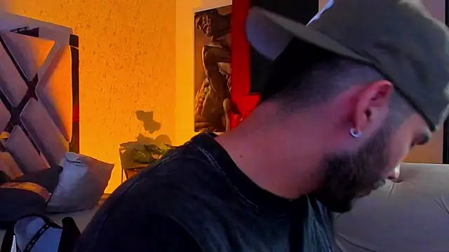 Vincentblack online show from May 2, 2:38 am
